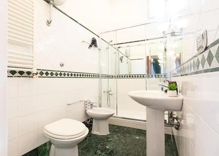 Spanish Steps Exclusive Apartamento *